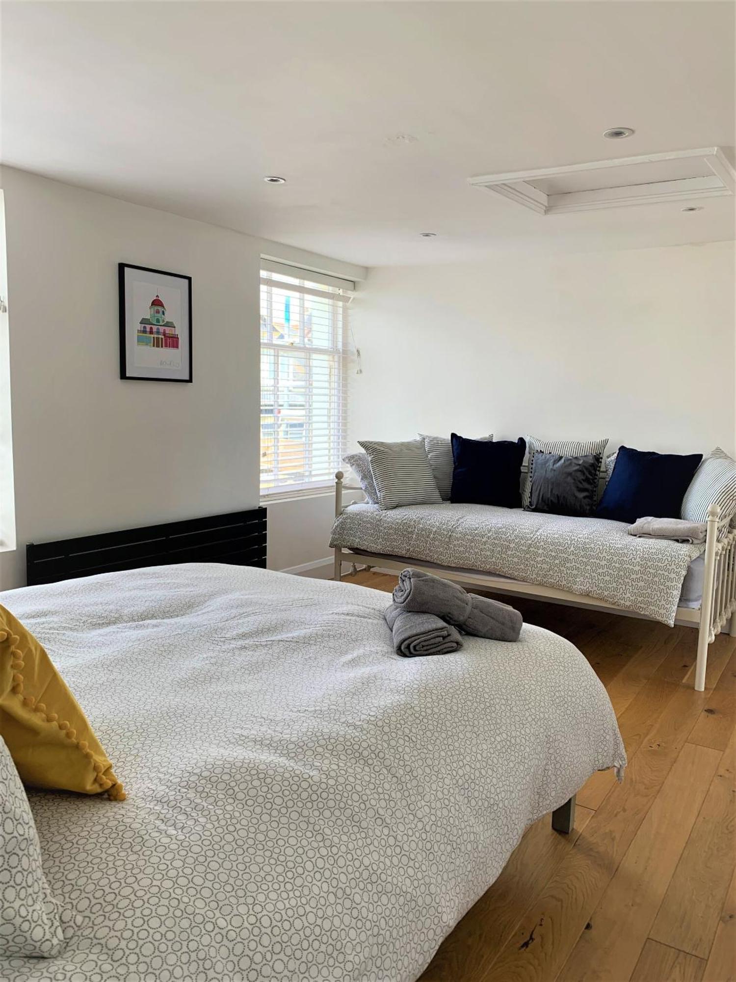 Villa Warwick House - Stunning House With Terrace And Sea Views, Sleeps 11 Worthing Exterior foto